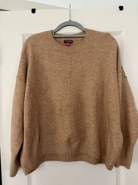 Vince Camuto boxy Camel Crewneck Sweater